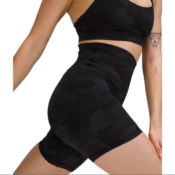 Lululemon Camo Shorts (10) - Picture 4 of 7